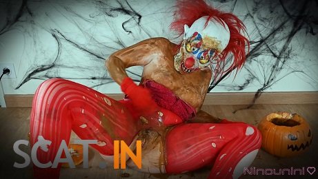 Ninounini - I shit and piss in a pumpkin for Halloween before playing with the contents and fucking my ass! (UltraHD 4K 2160p)
