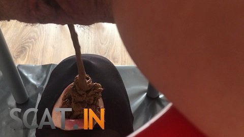 Mistress Anna - Full mouth with creamy shit (FullHD 1080p)