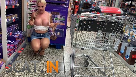 Devil Sophie - Kack and piss sauerei in the middle of the shop - Anale Bockwurst introduction (FullHD 1080p)