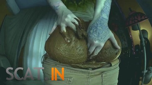 DirtyBetty - 2 in 1 Brown Snake & Murky Jeans (HD 720p)
